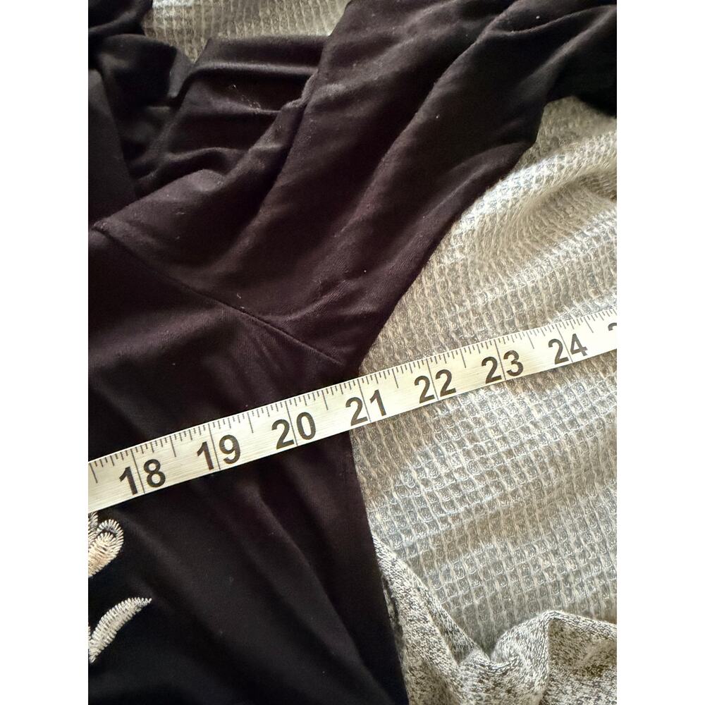 Chic Cupio Black Dress with Elegant White & Cream Embroidery - Women's XL - Picture 6 of 8